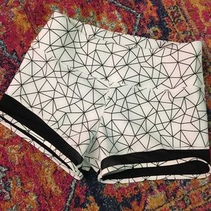 Karma printed Rochelle short L